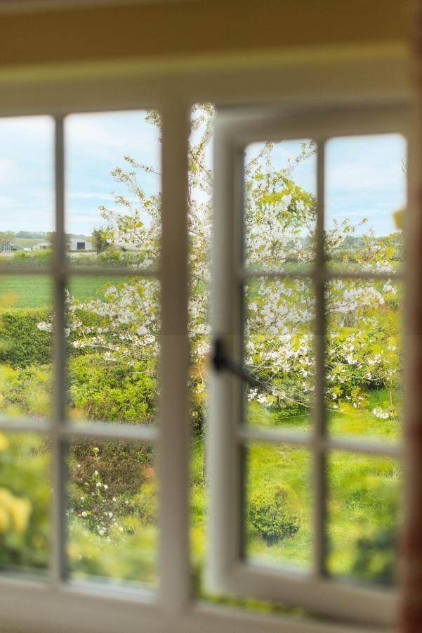 Mulsford Cottage Malpas  ภายนอก รูปภาพ