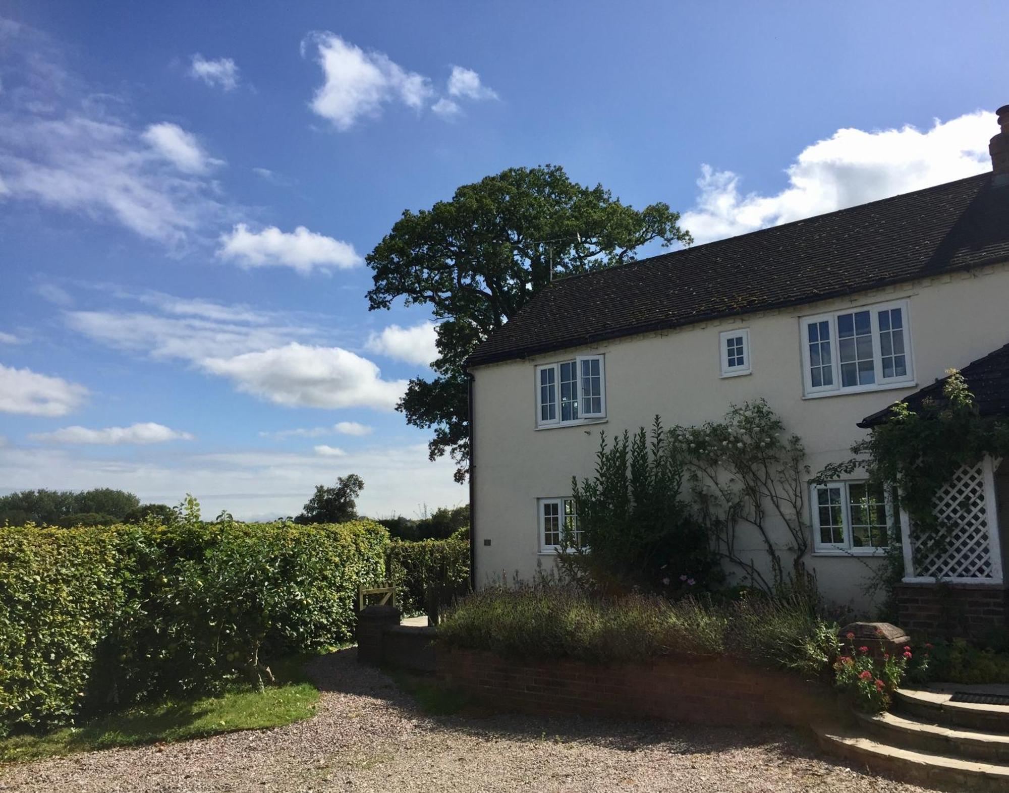 Mulsford Cottage Malpas  ภายนอก รูปภาพ